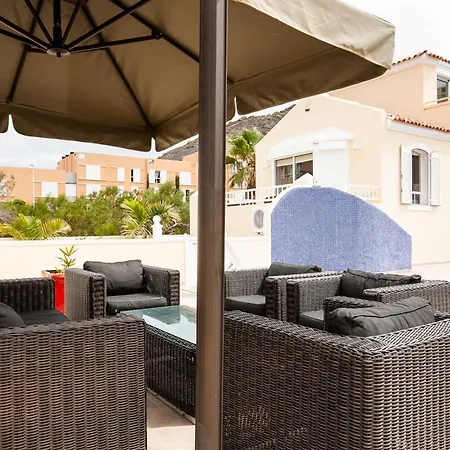 빌라 Playa De Fanabe Sleeps 8 With Pool And Wifi *